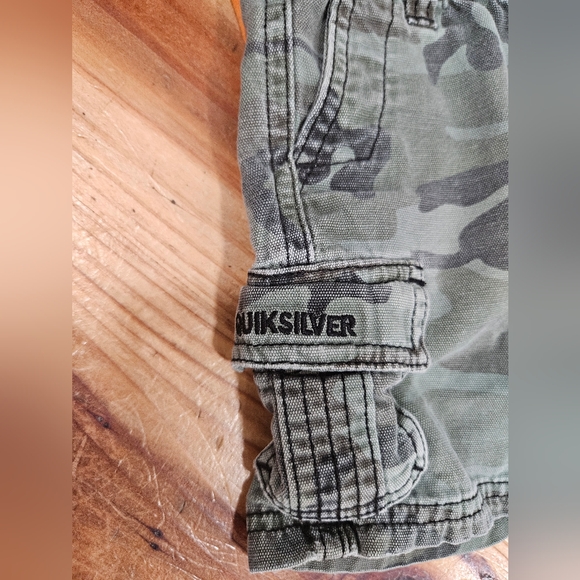 Carhartt Onesie Quicksilver Camo Shorts Bundle - Picture 4 of 5